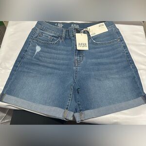 High Rise Midi‎ Shorts size 4